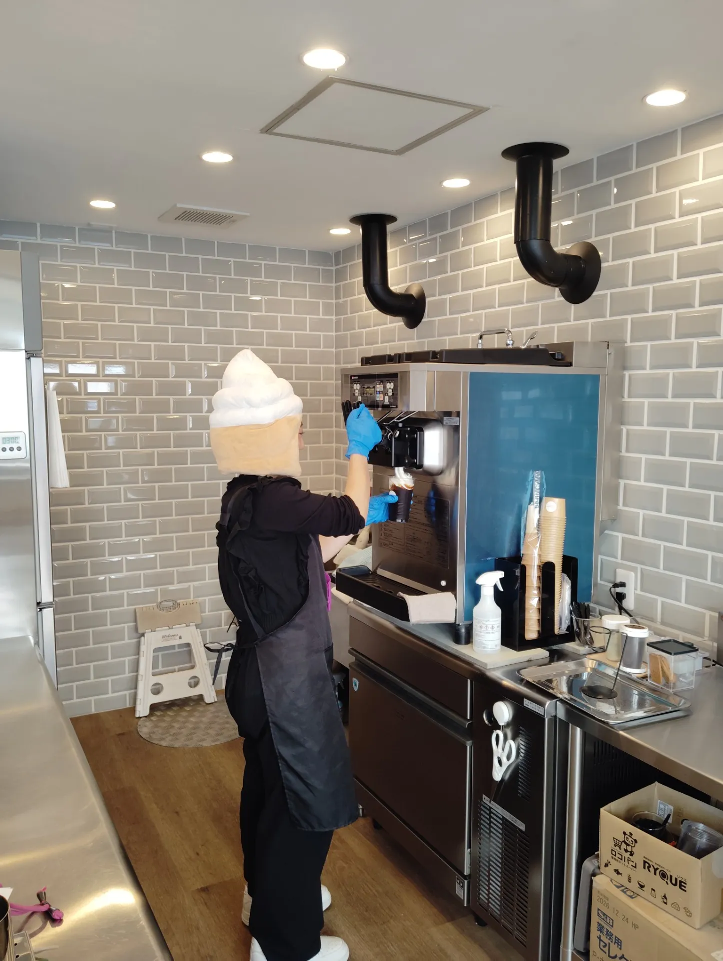 ソフトクリームがソフトクリームを作る店
